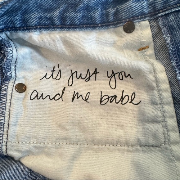 GRLFRND Jeans Karolina High Rise Jean size 27 in a Little More Love Distressed - Picture 10 of 12